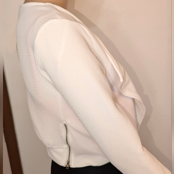 Woman's Crop Asymmetrical Blazer/Jacket - Picture 5 of 11